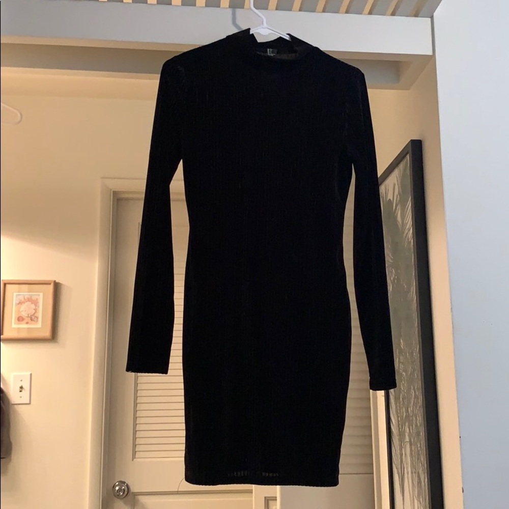 Forever 21 black velvet ribbed dress